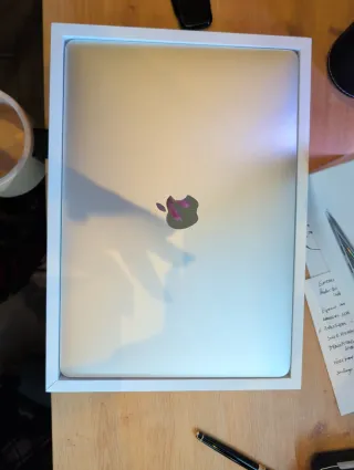 MacBook Pro 13" 2020 Plata 16GB 512GB