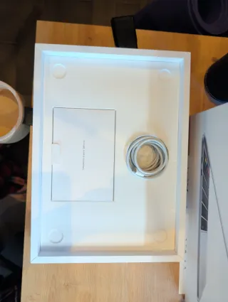 MacBook Pro 13" 2020 Plata 16GB 512GB