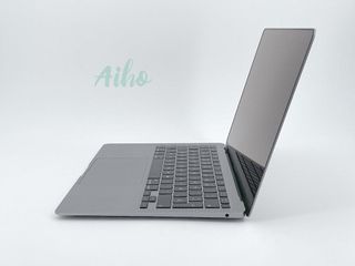 MacBook Air 13" (2018) Intel Core i5 1.6GHz 2 núcleos - SSD 128GB - RAM 8GB - Gris Espacial