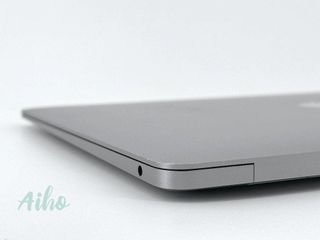 MacBook Air 13" (2018) Intel Core i5 1.6GHz 2 núcleos - SSD 128GB - RAM 8GB - Gris Espacial