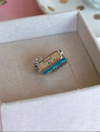 Charm Barco Crucero Azul y Plata