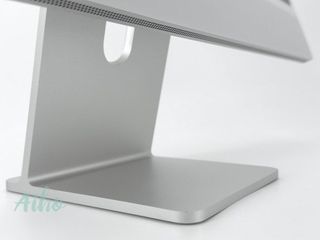 iMac 24″ M1 (2021) - Chip Apple M1 8 CPU/8 GPU núcleos - SSD 256GB - RAM 8GB - Plata