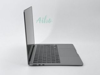 MacBook Air 13" M2 (2022) 8 CPU/8 GPU núcleos - SSD 256Gb - RAM 8Gb - Gris Espacial