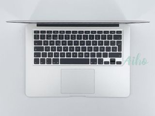 MacBook Air 13" Intel Core i5 1.6GHz 2 núcleos - SSD 256GB - 8GB RAM