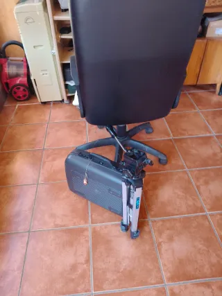 Maletín de cámara con trípode