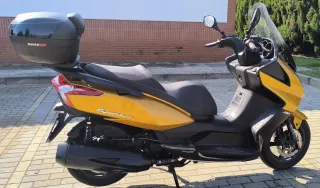 Kymco 300i ABS Maxi Scooter Automática