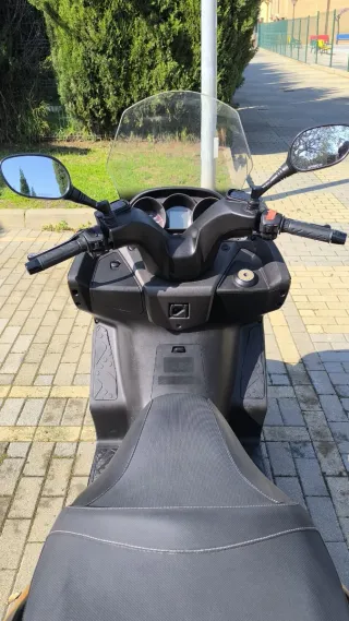 Kymco 300i ABS Maxi Scooter Automática