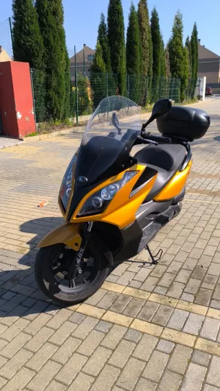 Kymco 300i ABS Maxi Scooter Automática