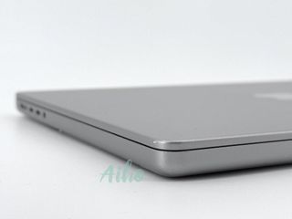 MacBook Pro 14" (2021) M1 PRO 10 CPU/16 GPU núcleos - SSD 1TB - 16GB RAM