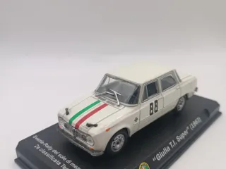 Modellino Alfa Romeo Giulia T.I. Super 1963