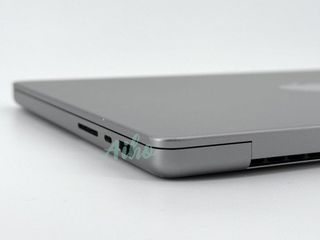 MacBook Pro 14" (2021) M1 PRO 8 CPU/14 GPU núcleos - SSD 512GB - 16GB RAM - Gris Espacial