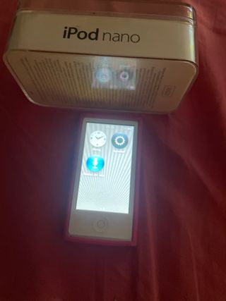 iPod Nano Apple Rosa y Plata
