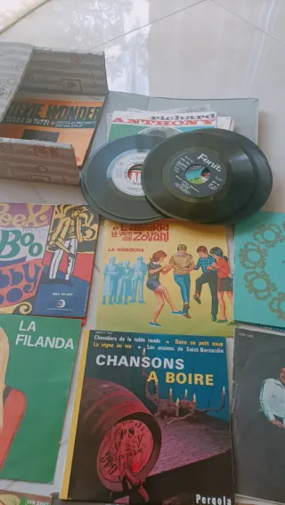 Lotto 13 Vinili 45 giri anni 60/70