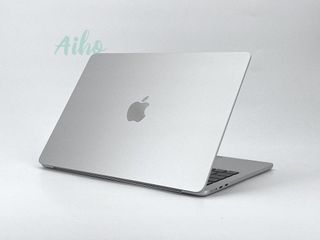 MacBook Air 13" M4 (2025) 10 CPU/8 GPU núcleos - SSD 256GB - 16GB RAM - Plata