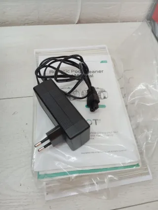 Robot Limpiafondos WYBOT C2 Vision AI Inalámbrico