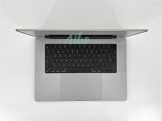 MacBook Pro 16" M1 Max (2021) 10 CPU/32 GPU - SSD 1TB - RAM 32GB - Gris Espacial