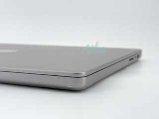 MacBook Pro 16" M1 Max (2021) 10 CPU/32 GPU - SSD 1TB - RAM 32GB - Gris Espacial