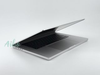 MacBook Pro 16" M1 Pro (2021) 10 CPU/16 GPU - SSD 1TB - RAM 16GB - Plata