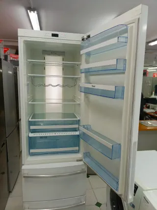 Nevera marca Haier con dos cajones 200/60cm A+