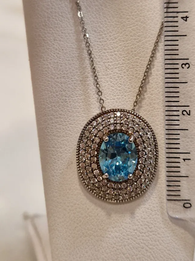 Collana con pendente zircone acquamarina