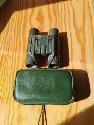 Prismáticos Minox 10x25