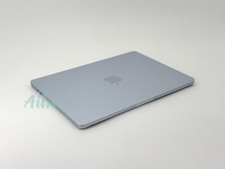 MacBook Air 13" M4 (2025) 10 CPU/10 GPU núcleos - SSD 512GB - 16GB RAM - Azul Cielo