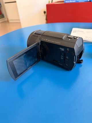 Sony 4K Handycam FDR-AX43 - Como nueva