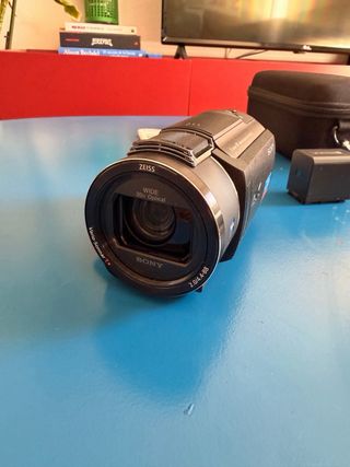 Sony 4K Handycam FDR-AX43 - Como nueva