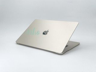MacBook Air 15" (2024) M3 8 CPU/10 GPU núcleos - SSD 512GB - 16GB RAM - Blanco Estrella