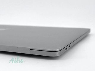 MacBook Pro 15" (2016) Intel Core i7 2.9GHz 4 núcleos - SSD 1TB - RAM 16GB - Gris Espacial