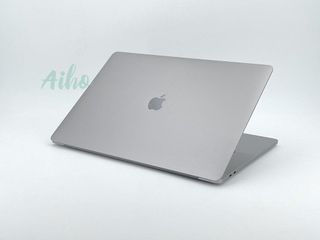 MacBook Pro 15" (2016) Intel Core i7 2.9GHz 4 núcleos - SSD 1TB - RAM 16GB - Gris Espacial