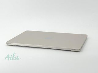MacBook Air 13" M4 (2025) 10 CPU/10 GPU núcleos - SSD 512GB - 16GB RAM - Dorado