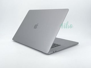MacBook Pro 16" (2019) Intel Core i9 2.4GHz 8 núcleos - SSD 512GB SSD - 16GB RAM - Gris Espacial