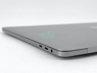 MacBook Pro 16" (2019) Intel Core i9 2.4GHz 8 núcleos - SSD 512GB SSD - 16GB RAM - Gris Espacial