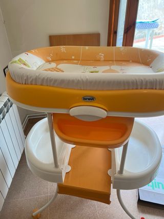 Trona y bañera para bebé