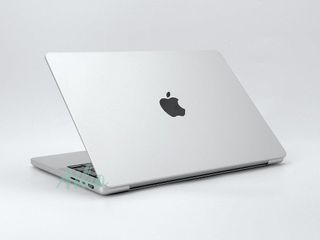 MacBook Pro 14" (2021) M1 PRO 10 CPU/16 GPU núcleos - SSD 1TB - 16GB - Plata