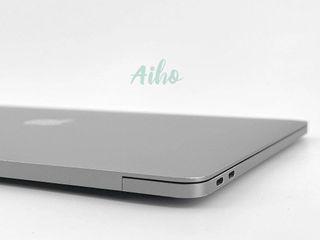 MacBook Pro 13" (2020) Intel Core i5 1.4GHz 4 núcleos - SSD 256GB - RAM 16GB - Gris Espacial