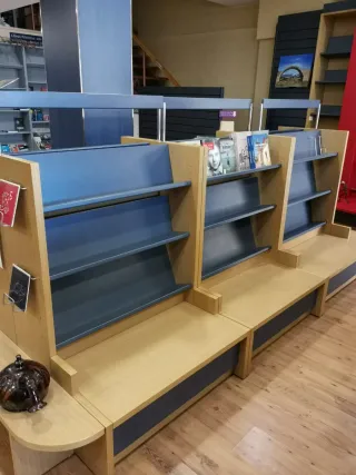 Estanterías modulares de madera.Distintas medidas.