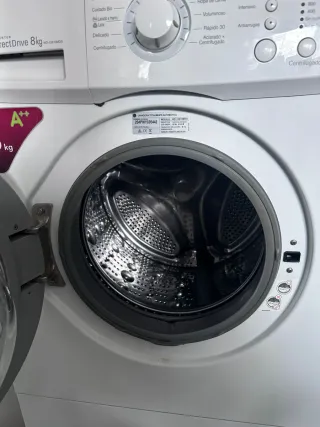 Lavadora marca LG 8kg 1200rpm A++
