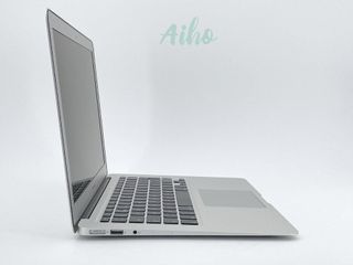 MacBook Air 13" Intel Core i5 1.6GHz 2 núcleos - SSD 128GB - RAM 4GB