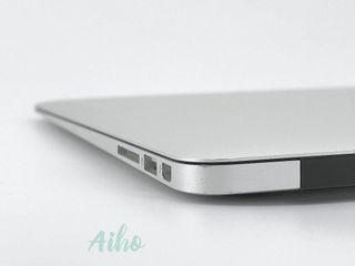 MacBook Air 13" Intel Core i5 1.6GHz 2 núcleos - SSD 128GB - RAM 4GB