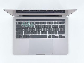 MacBook Pro 13" M1 (2020) 8 CPU/8 GPU núcleos - SSD 1TB - 16GB RAM - Gris Espacial