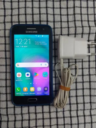 Samsung Galaxy A3 Negro Android 6.01