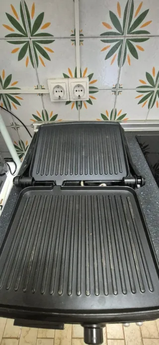 Plancha y Tostadora Taurus