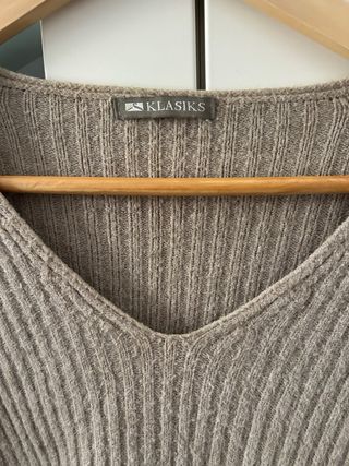 Jersey Klasiks pico beige talla S