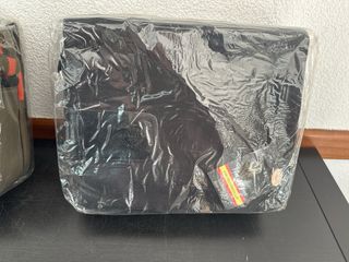 Maletín para tablet/mini PC con compartimentos