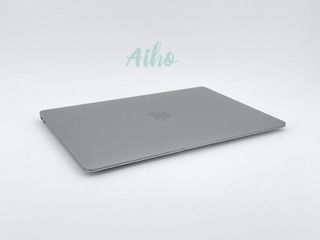 MacBook Air 13" (2020) Intel Core i3 1.1GHz 2 núcleos - SSD 512GB - RAM 8GB - Gris Espacial