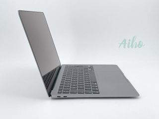 MacBook Air 13" (2020) Intel Core i3 1.1GHz 2 núcleos - SSD 512GB - RAM 8GB - Gris Espacial