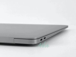 MacBook Air 13" (2020) Intel Core i3 1.1GHz 2 núcleos - SSD 512GB - RAM 8GB - Gris Espacial