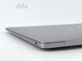 MacBook Air 13" (2020) Intel Core i3 1.1GHz 2 núcleos - SSD 512GB - RAM 8GB - Gris Espacial